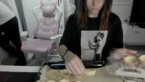 Snapshot of kesh_mne chatting on September 2025 05:01:02 PM kesh_mne online show from September 2025 05:01:02 PM