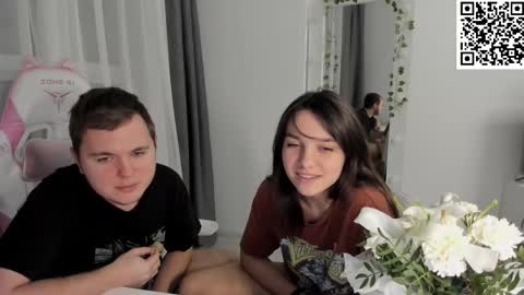 Snapshot of kesh_mne chatting on December 2025 07:42:01 PM kesh_mne online show from December 2025 07:42:01 PM