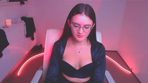 Ketrin online show from December 2024 10:47:01 PM