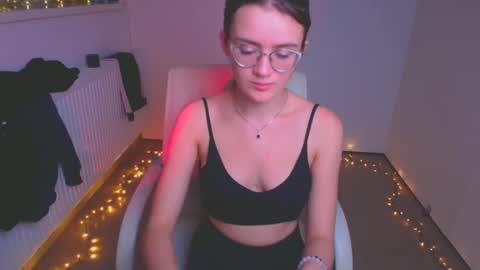 Ketrin online show from December 2024 11:26:02 PM