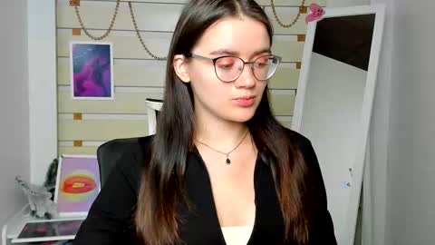 Ketrin online show from September 2025 06:24:02 AM