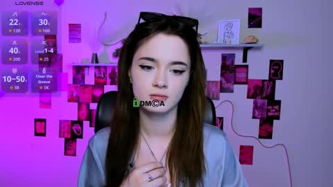 ketty_kitt online show from April 2026 07:33:02 PM