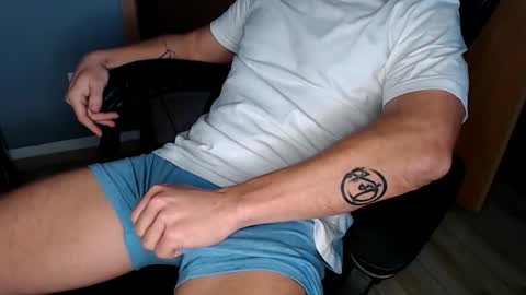 Snapshot of keulngtd chatting on November 2025 10:06:02 AM Sir Phillippe online show from November 2025 10:06:02 AM