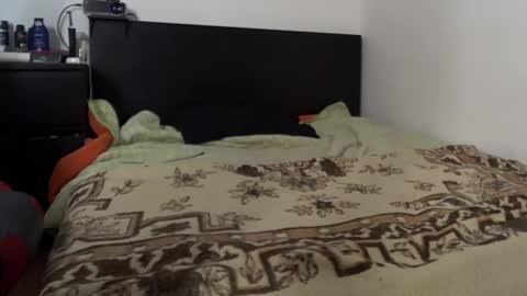 kevi4 online show from February 2025 04:58:02 AM