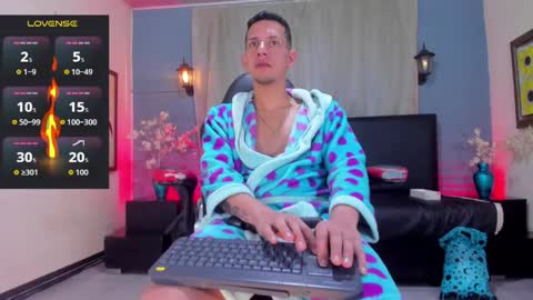 Snapshot of kevin__max_ chatting on March 2026 11:47:02 AM Kev online show from March 2026 11:47:02 AM