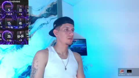 Snapshot of kevin__max_ chatting on May 2026 07:10:02 PM Kev online show from May 2026 07:10:02 PM
