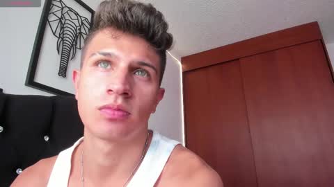 Kevin Ahs online show from November 2025 09:15:01 PM