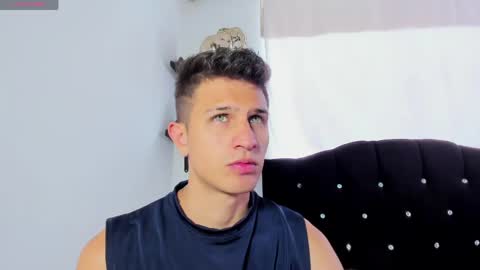 Snapshot of kevin_ahs1 chatting on April 2026 05:17:01 PM Kevin Ahs online show from April 2026 05:17:01 PM