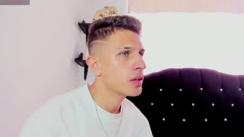 Snapshot of kevin_ahs1 chatting on April 2026 09:10:02 PM Kevin Ahs online show from April 2026 09:10:02 PM