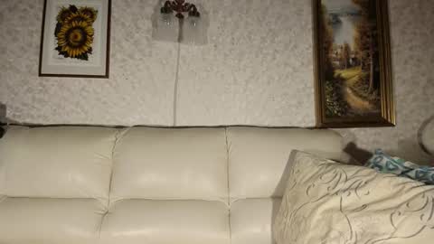 Snapshot of kevin_hornyyy chatting on October 2025 06:44:02 AM kevin online show from October 2025 06:44:02 AM