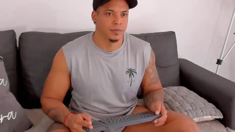 Snapshot of kevin_lance chatting on December 2024 12:15:02 PM Kevin Lance online show from December 2024 12:15:02 PM