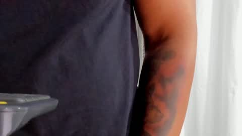 Snapshot of kevin_lance chatting on December 2024 07:33:02 AM Kevin Lance online show from December 2024 07:33:02 AM