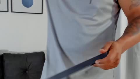 Snapshot of kevin_lance chatting on January 2025 07:38:01 AM Kevin Lance online show from January 2025 07:38:01 AM