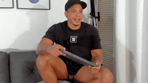 Snapshot of kevin_lance chatting on February 2025 08:53:02 AM Kevin Lance online show from February 2025 08:53:02 AM