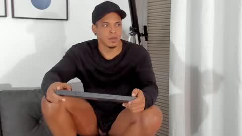 Snapshot of kevin_lance chatting on February 2025 08:26:02 AM Kevin Lance online show from February 2025 08:26:02 AM