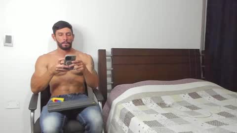 Snapshot of kevin_malone22 chatting on February 2025 03:42:01 AM kevin_malone22 online show from February 2025 03:42:01 AM