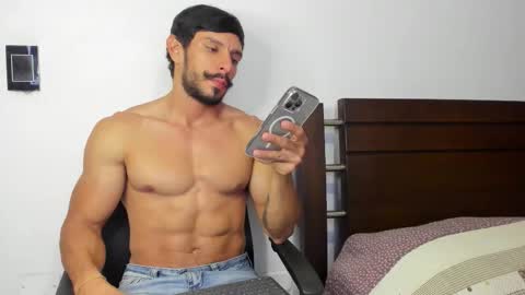 Snapshot of kevin_malone22 chatting on November 2025 10:59:02 PM kevin_malone22 online show from November 2025 10:59:02 PM