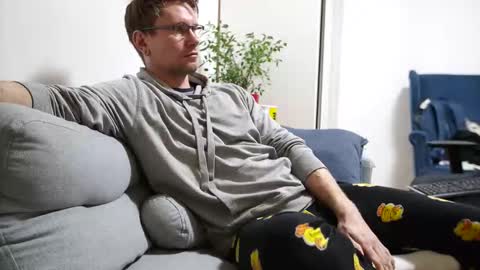 Kev online show from December 2025 07:23:01 AM