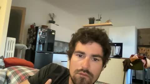 Snapshot of kevinpillobello chatting on April 2026 05:24:02 PM kevinpillobello online show from April 2026 05:24:02 PM