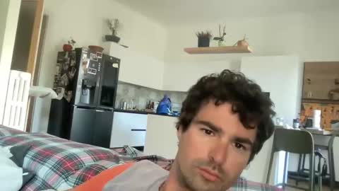 Snapshot of kevinpillobello chatting on April 2026 03:37:01 PM kevinpillobello online show from April 2026 03:37:01 PM