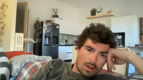 Snapshot of kevinpillobello chatting on April 2026 05:26:02 PM kevinpillobello online show from April 2026 05:26:02 PM