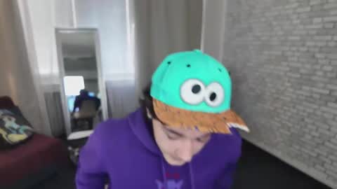 kevinstrike online show from April 2026 01:09:02 PM