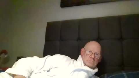 Snapshot of kevlooking4sez chatting on April 2026 11:08:02 PM kevlooking4sez online show from April 2026 11:08:02 PM