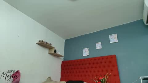 Keyla  online show from September 2025 11:54:01 AM