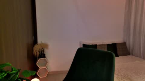 Snapshot of keylamiller1 chatting on December 2024 12:22:01 AM Keyla online show from December 2024 12:22:01 AM