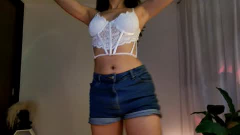 Snapshot of keylamiller1 chatting on January 2025 10:32:02 PM Keyla online show from January 2025 10:32:02 PM