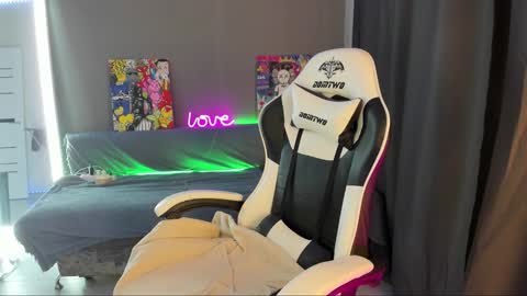 Snapshot of keyli_ink chatting on October 2025 10:01:02 AM Keyli online show from October 2025 10:01:02 AM