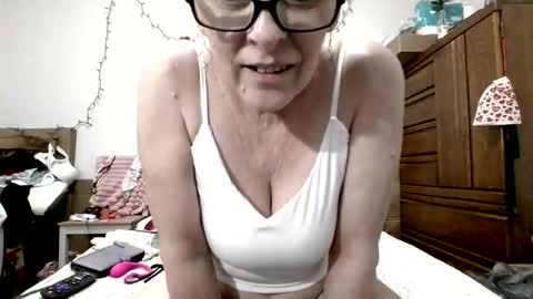 Snapshot of keywest_kate chatting on March 2026 01:09:01 AM keywest_kate online show from March 2026 01:09:01 AM