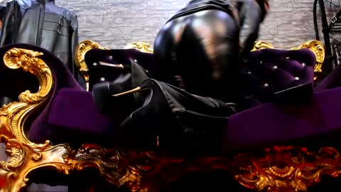 Snapshot of khaleesidomme chatting on December 2024 11:29:01 AM Khaleesi online show from December 2024 11:29:01 AM