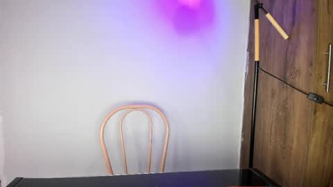 khate_smith online show from April 2026 03:55:02 PM