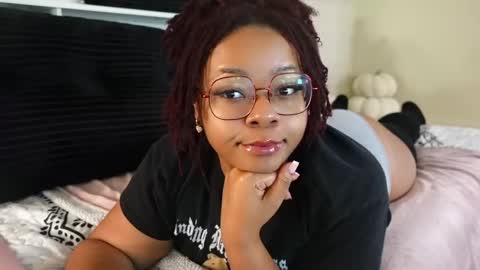 Khaya online show from November 2025 05:57:02 PM