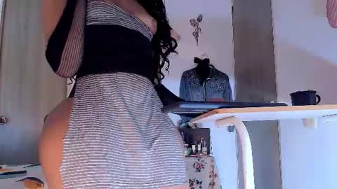 Snapshot of khloe_12 chatting on July 2026 10:47:02 PM Khloe online show from July 2026 10:47:02 PM