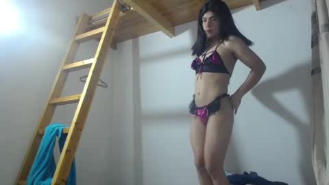 Snapshot of khloe_26 chatting on December 2024 06:54:01 AM khloe online show from December 2024 06:54:01 AM