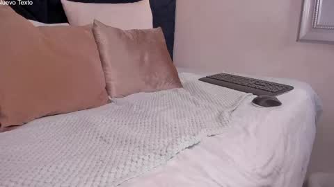 Snapshot of khloe_cutee chatting on April 2026 05:25:01 PM Khloe Cute online show from April 2026 05:25:01 PM