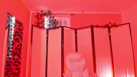 Khloe online show from September 2025 01:00:02 PM