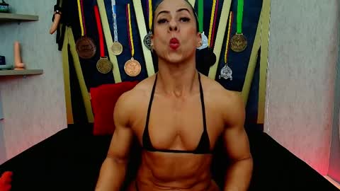 Snapshot of khloe_rossich chatting on June 2026 06:01:01 PM online show from June 2026 06:01:01 PM