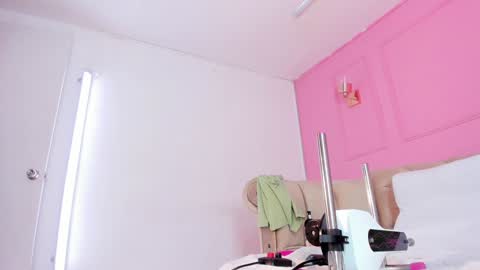 Khloe online show from January 2025 10:47:01 AM