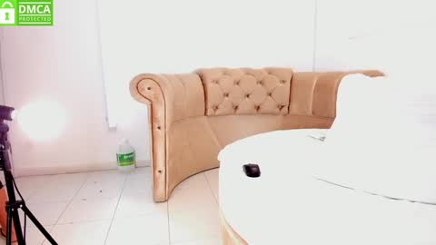 Khloe online show from January 2025 10:40:01 AM