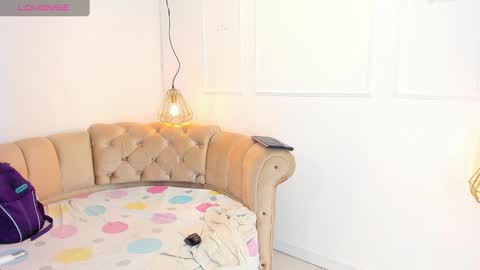 Khloe online show from February 2025 10:52:01 AM