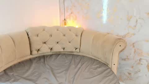 Khloe online show from February 2026 05:05:01 AM