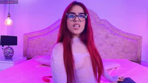 khloejohnson online show from October 2025 03:29:02 AM