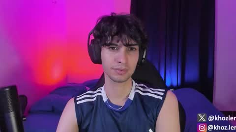 khozler_ online show from November 2025 02:43:02 AM