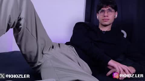 khozler_ online show from January 2026 02:10:01 PM