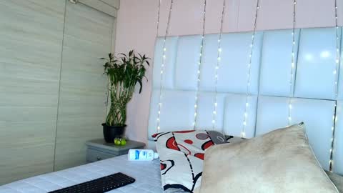    N         M online show from February 2025 08:58:01 PM