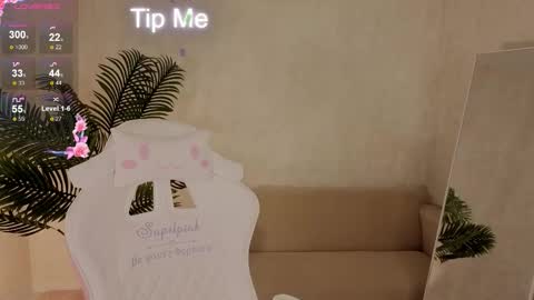 kianawhite online show from November 2025 09:20:02 AM