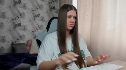 kianna_dior_ online show from April 2026 09:46:02 AM